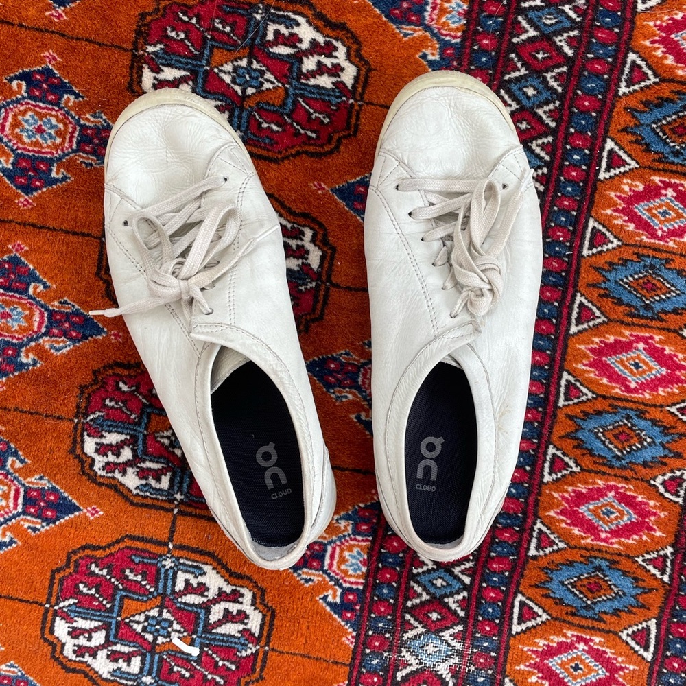 Soft leather sneakers/ tennis shoes